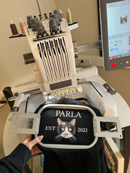 SWEATER MET HUISDIER BORDURING - Mijn Huisdier Cadeau