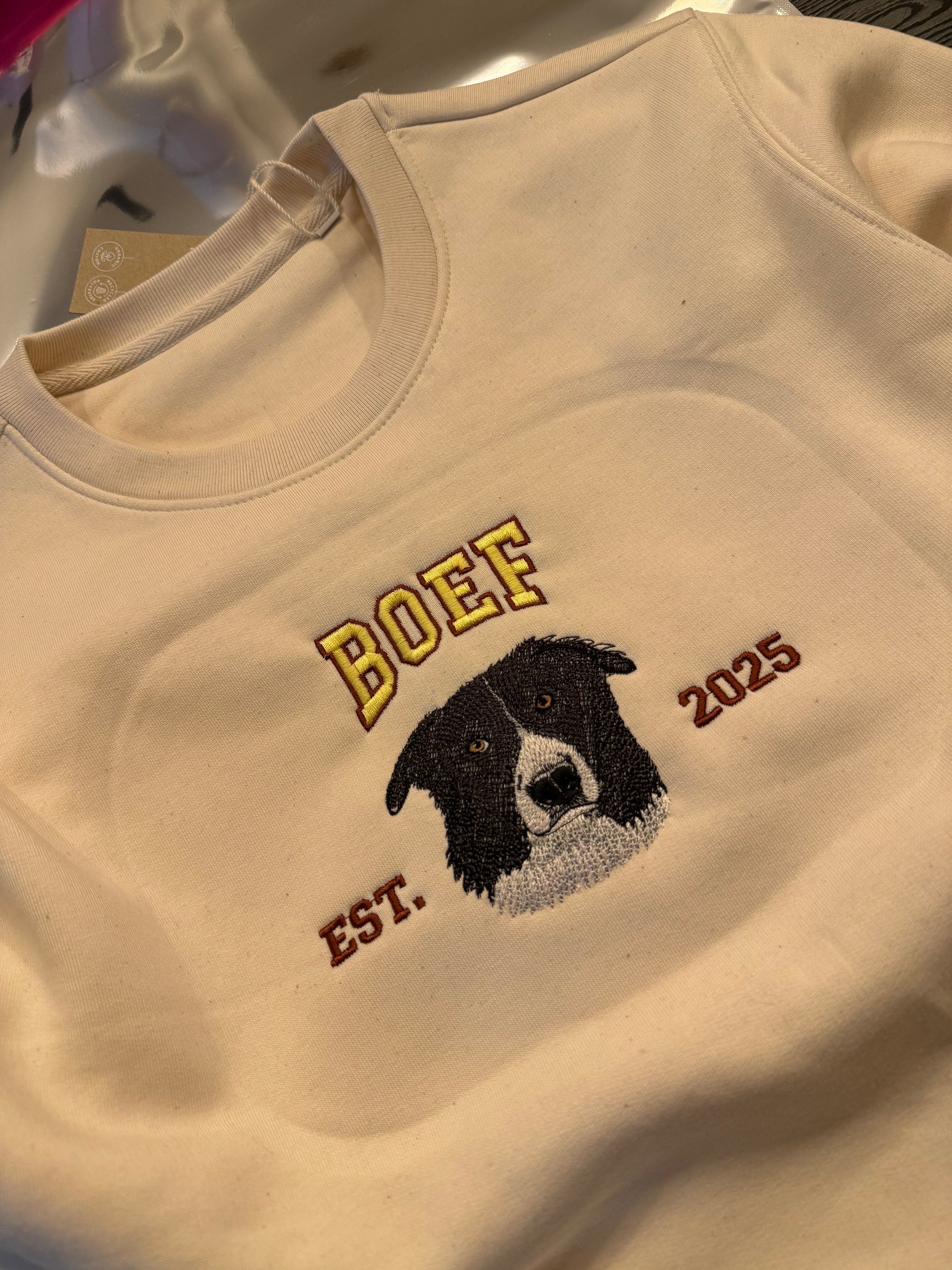 sweater met gepersonaliseerde huisdier borduring